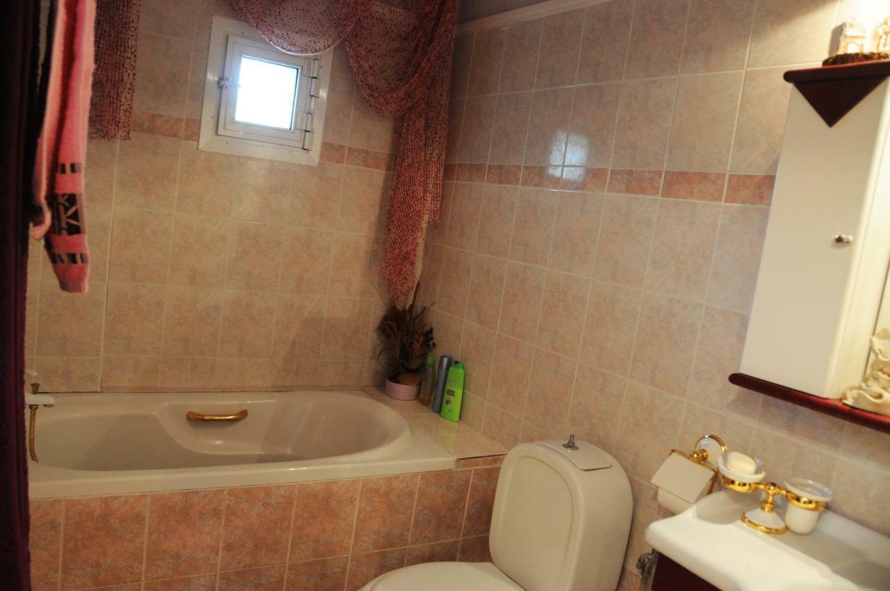 House Of Arts Apartment Pella  Ngoại thất bức ảnh