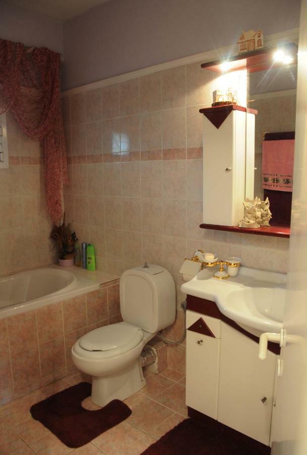 House Of Arts Apartment Pella  Ngoại thất bức ảnh